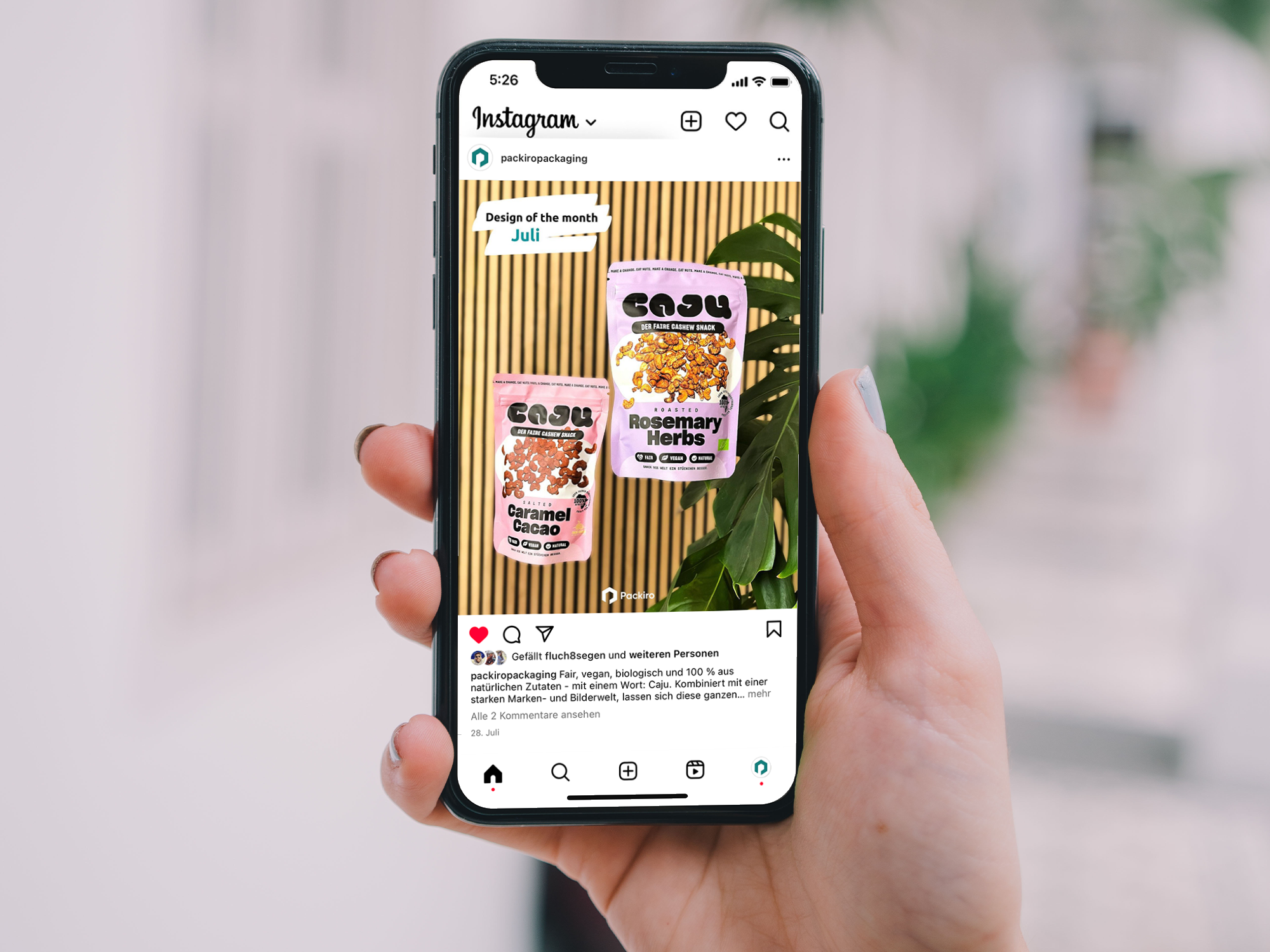 Handy mit einem Instagram Beitrag wo zwei Standbodenbeutel zu sehen sind