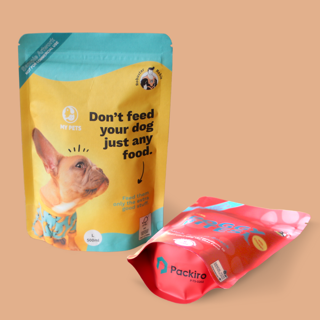Standbodenbeutel als Tierfutter Verpackung im gelben und roten Design